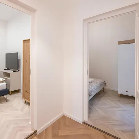 Bright Downtown Hideaway - Steps From Basilica Apartament Budapesta